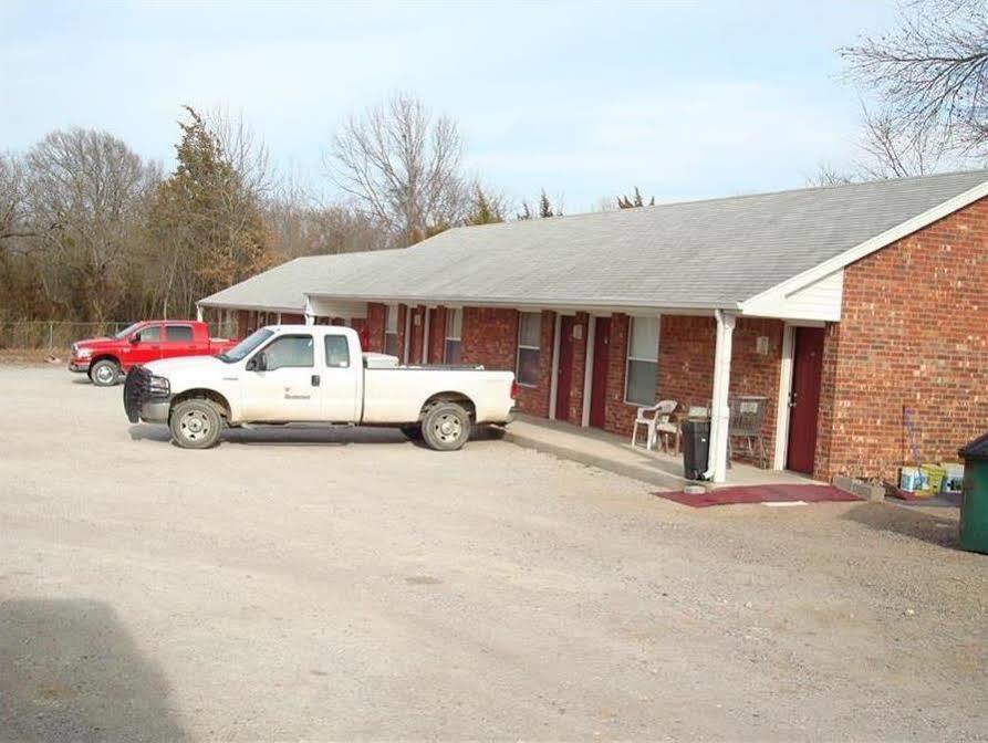Budget Inn Madill Exterior photo