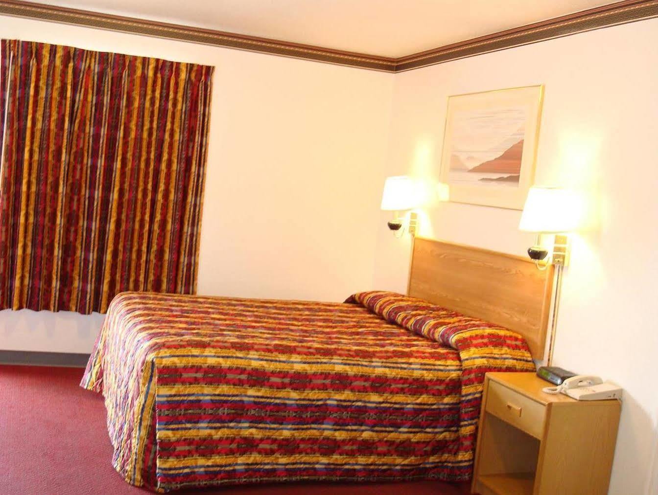 Budget Inn Madill Exterior photo